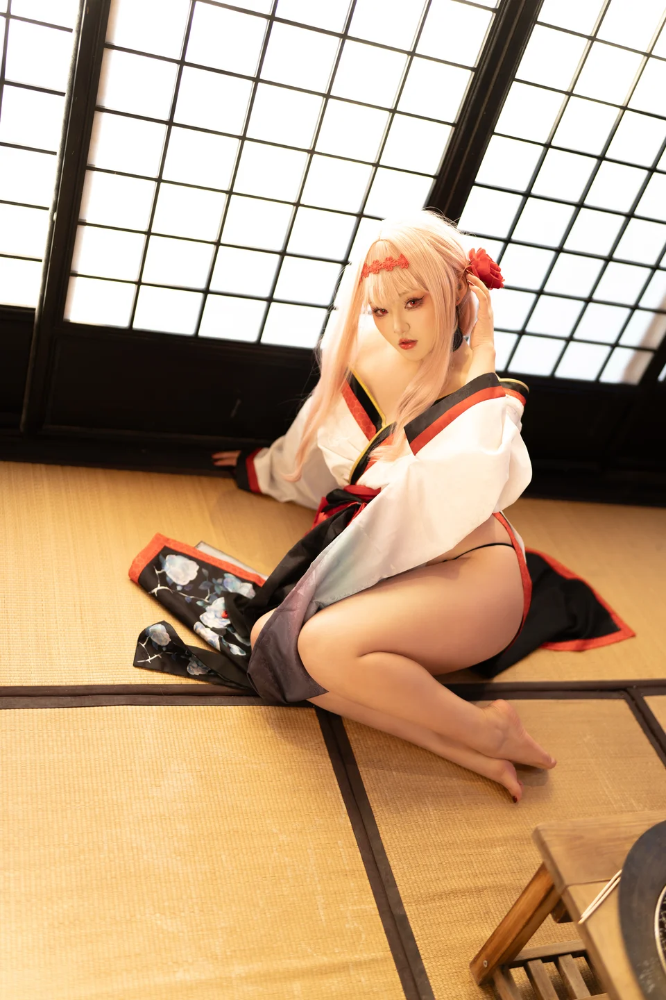 Lu - No.004 红莲 [34P-520MB] tg@simisebaisi 【丝足阁】029.webp